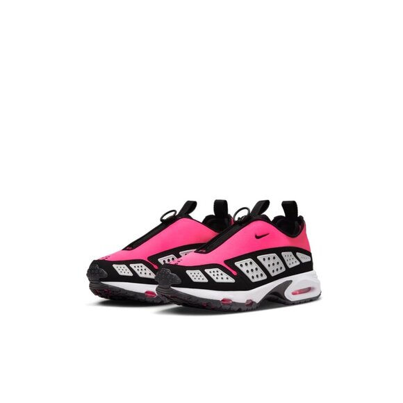 Nike Air Max SNDR Women Size 10 / 42 Hyper Pink / Black-White New FZ2068-600 - Picture 1 of 6